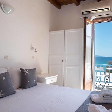 Fisilanis Beachfront Hotel Logaras Eksteriør billede